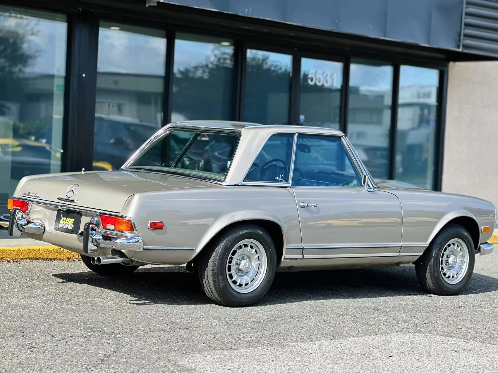 Mercedes-Benz 280 SL Pagoda