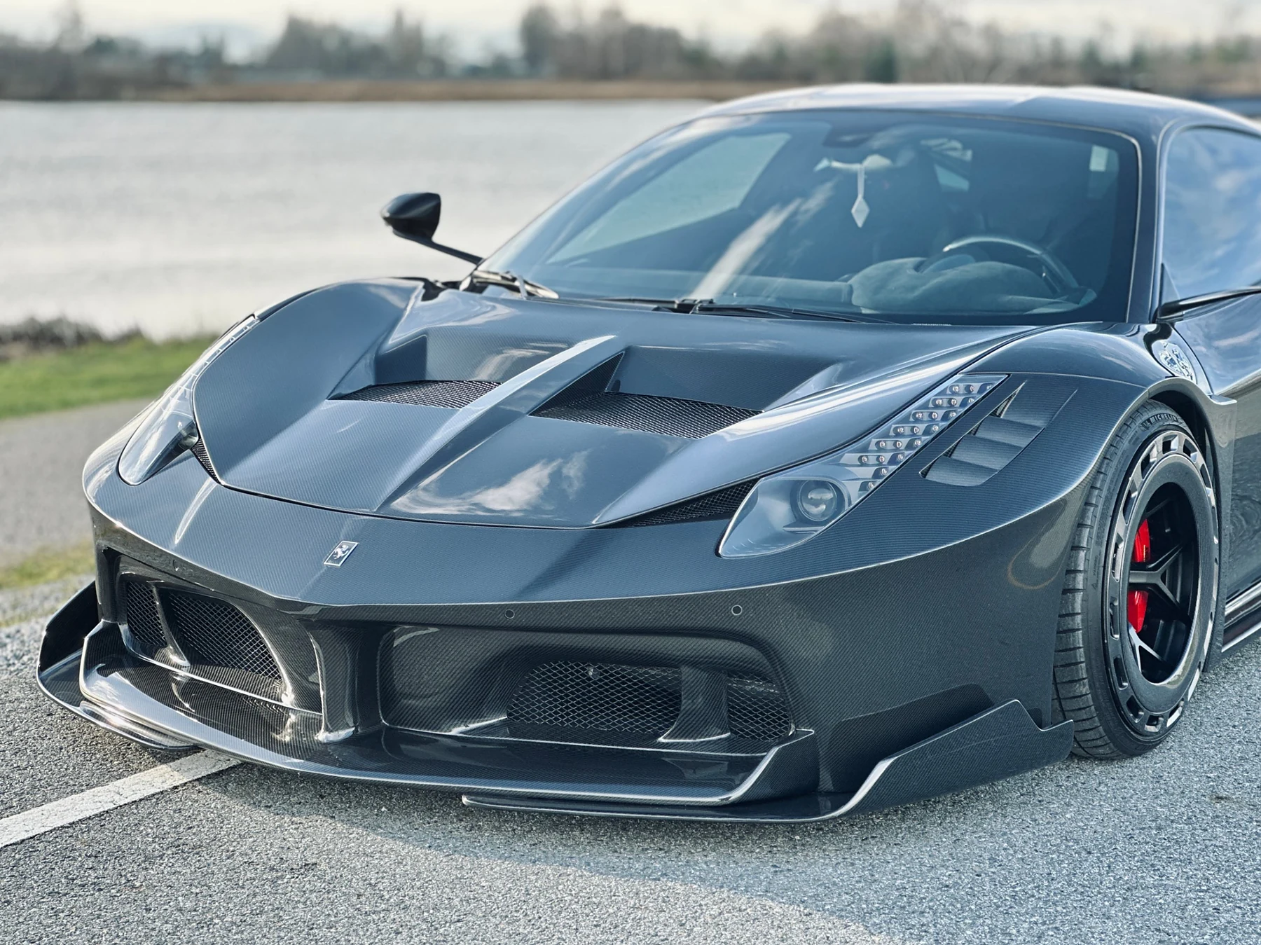 LBWK Ferrari 458, front