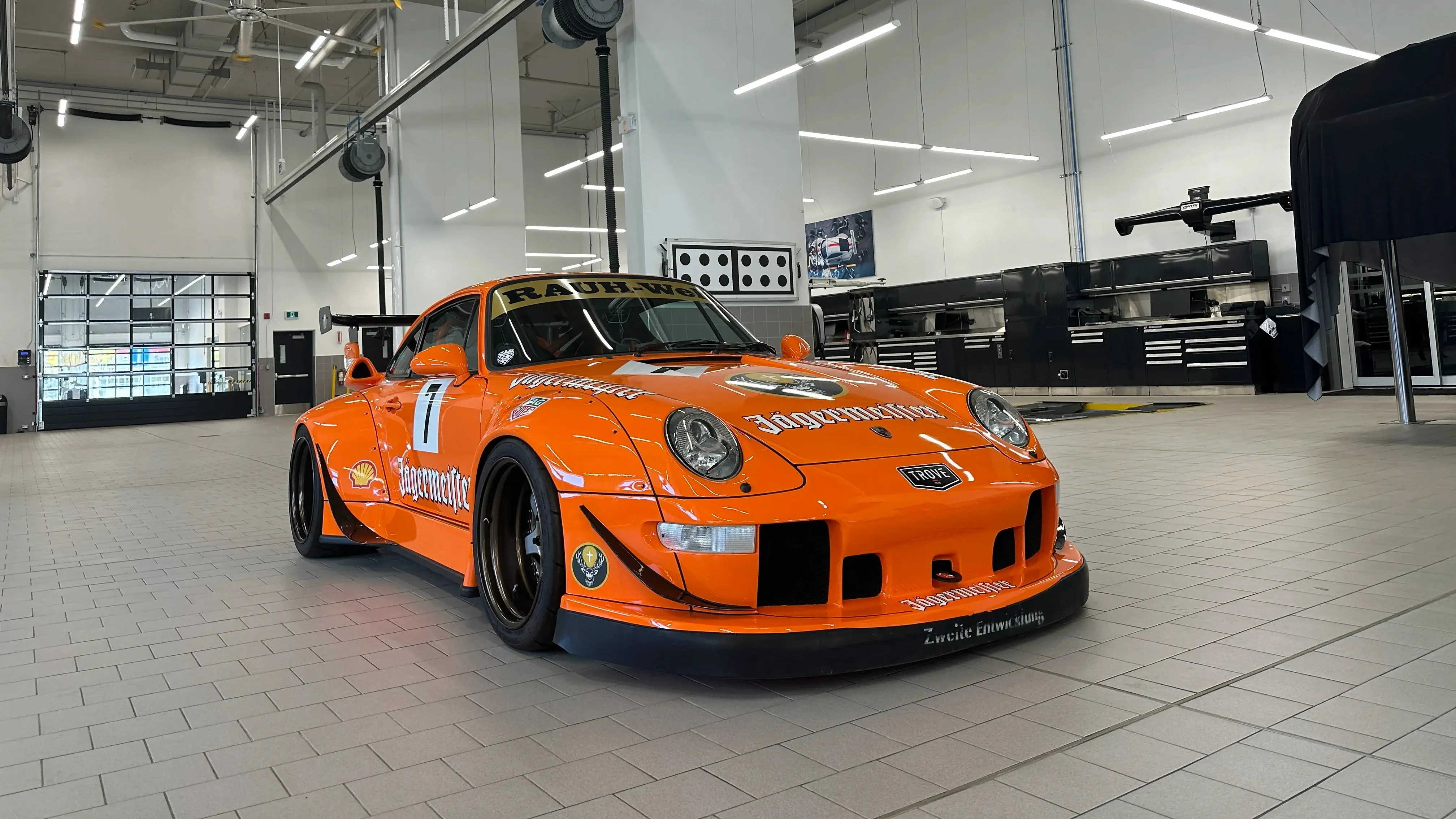 RWB Culture - Rauh-Welt Begriff Porsche